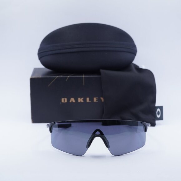 Oakley OO9454 945401 Shield Sunglasses - Matte Black/Prizm Black - Picture 2 of 8